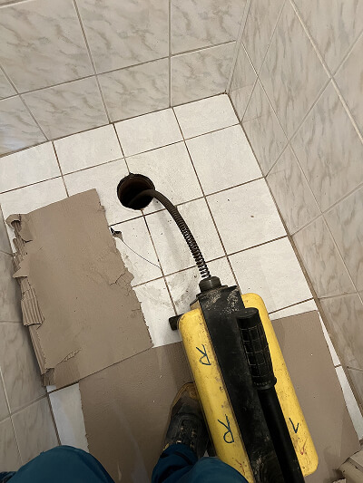 čistenie odpadu a kanalizácie